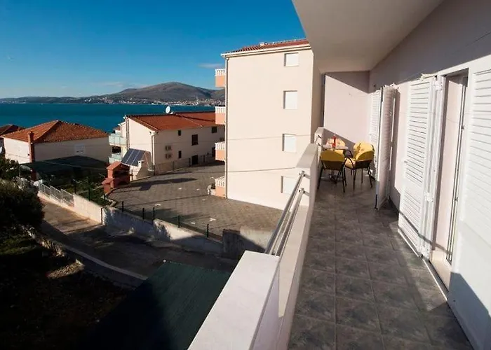 For 4 Near The Apartament *